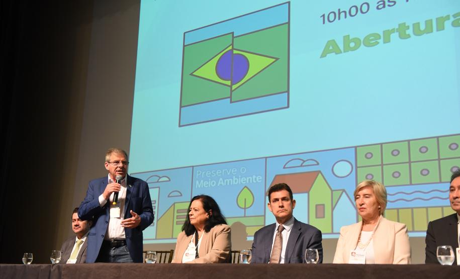 Paraná ganha reconhecimento nacional com programa inédito para idosos conquistarem a moradia própria