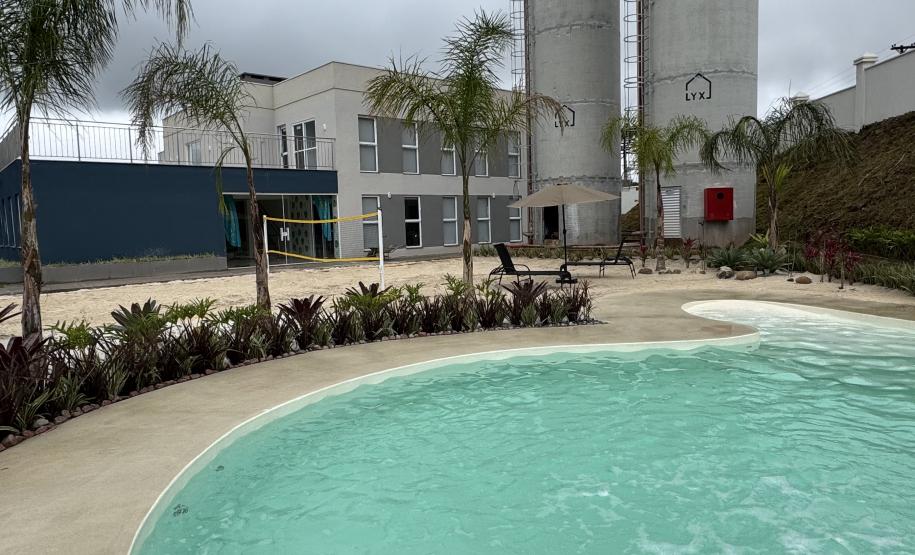 Governador inaugura condomínio clube com 864 apartamentos em Almirante Tamandaré