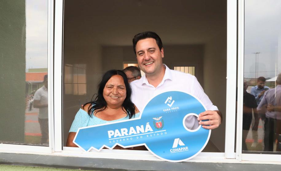 Ratinho Junior inaugura Condomínio do Idoso de Campo Mourão com 40 casas