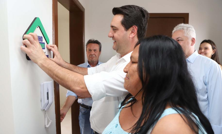 Ratinho Junior inaugura Condomínio do Idoso de Campo Mourão com 40 casas