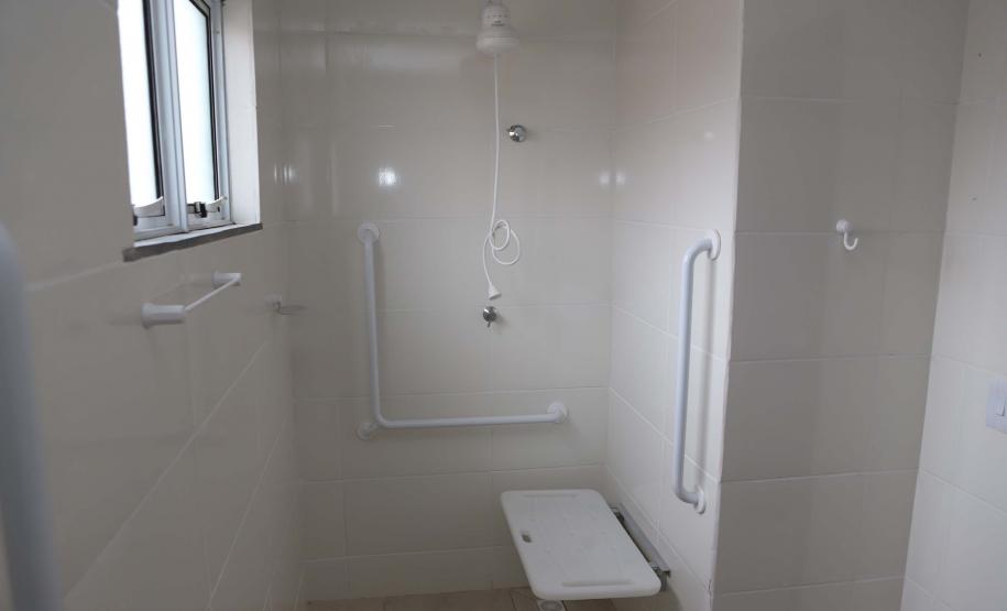 Ratinho Junior inaugura Condomínio do Idoso de Campo Mourão com 40 casas