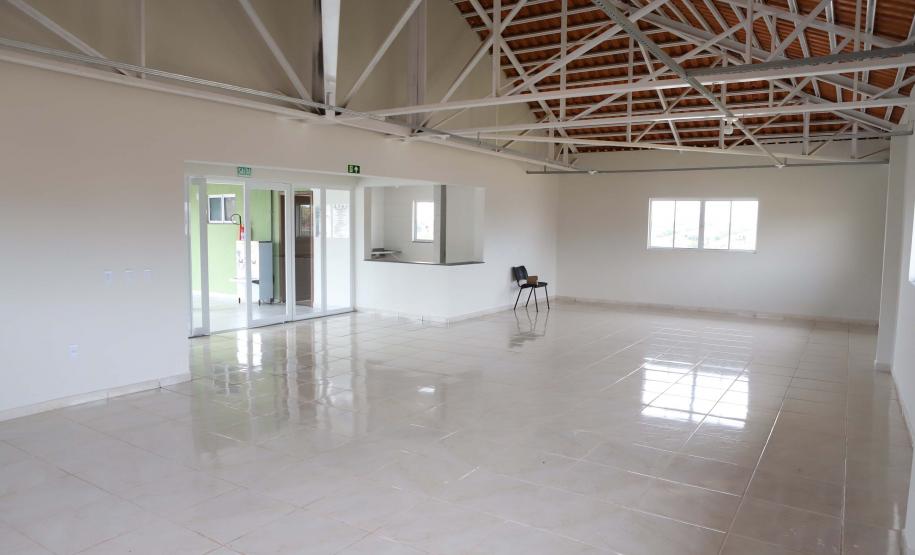 Ratinho Junior inaugura Condomínio do Idoso de Campo Mourão com 40 casas