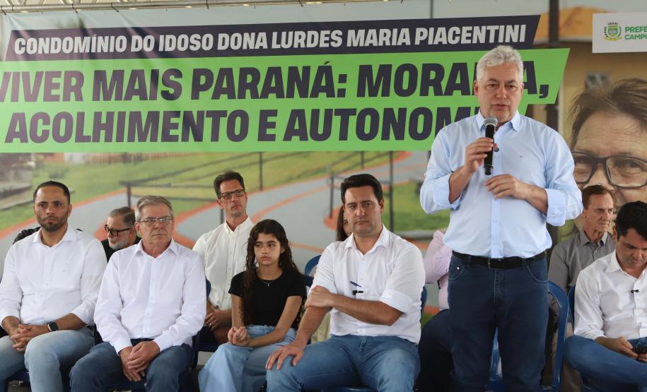 Ratinho Junior inaugura Condomínio do Idoso de Campo Mourão com 40 casas