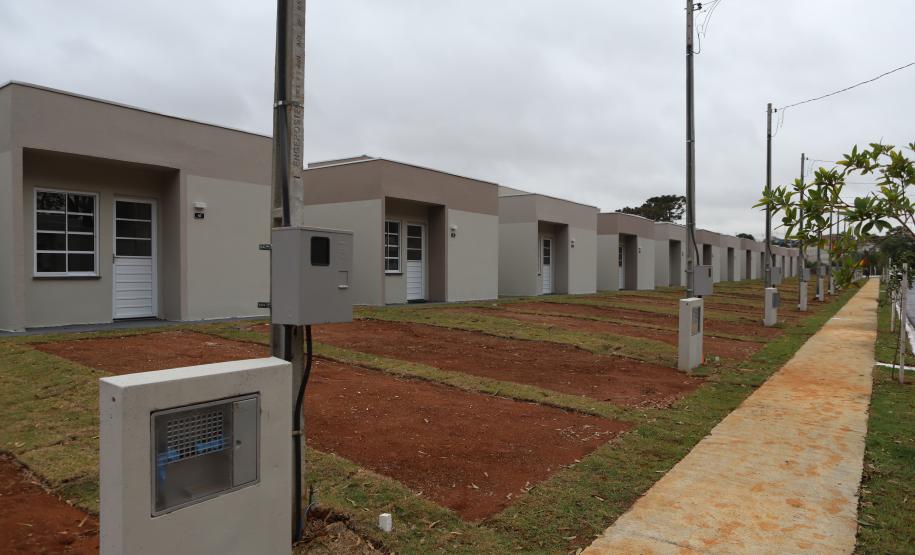 Com entrega de 275 casas, Estado conclui bairro planejado em Ponta Grossa
