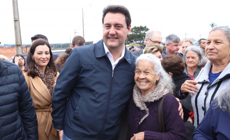 Governador entrega Condomínio do Idoso com 40 unidades e piscina térmica em Ponta Grossa