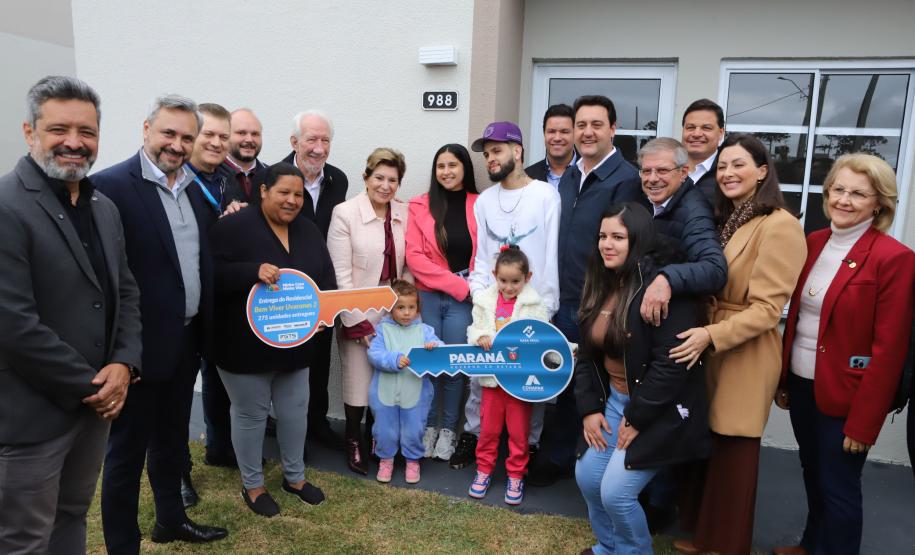 Com entrega de 275 casas, Estado conclui bairro planejado em Ponta Grossa