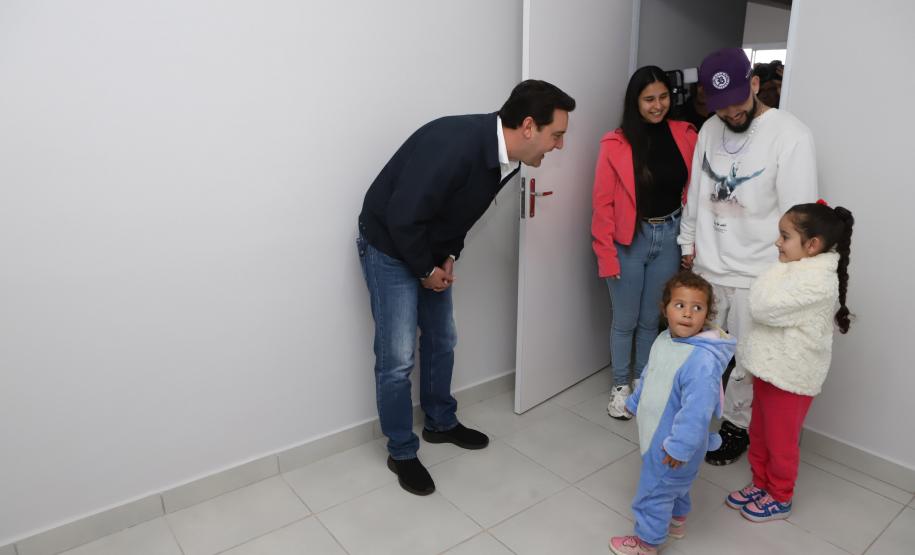 Com entrega de 275 casas, Estado conclui bairro planejado em Ponta Grossa