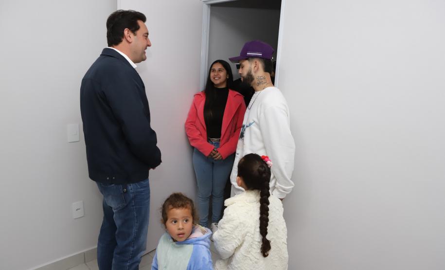 Com entrega de 275 casas, Estado conclui bairro planejado em Ponta Grossa