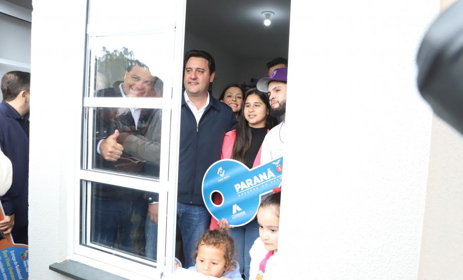 Com entrega de 275 casas, Estado conclui bairro planejado em Ponta Grossa