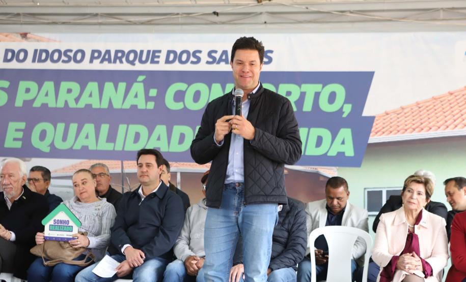 Governador entrega Condomínio do Idoso com 40 unidades e piscina térmica em Ponta Grossa