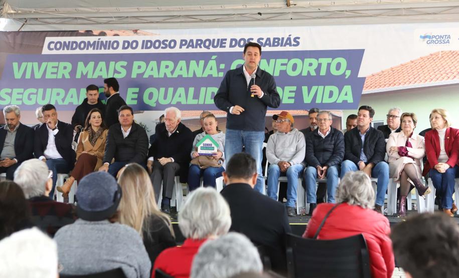 Governador entrega Condomínio do Idoso com 40 unidades e piscina térmica em Ponta Grossa
