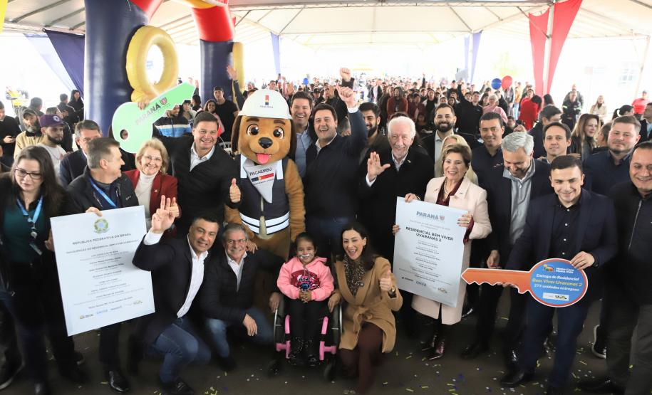 Com entrega de 275 casas, Estado conclui bairro planejado em Ponta Grossa
