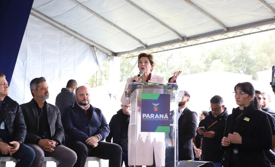 Com entrega de 275 casas, Estado conclui bairro planejado em Ponta Grossa