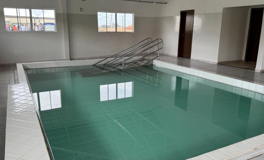 Ratinho Junior inaugura Condomínio do Idoso de Campo Mourão com 40 casas