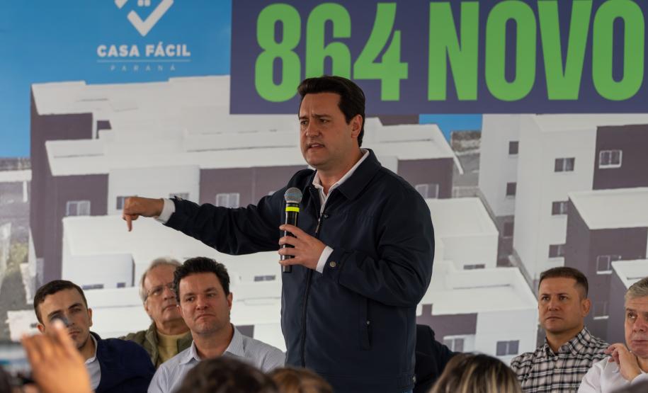 Governador inaugura condomínio clube com 864 apartamentos em Almirante Tamandaré
