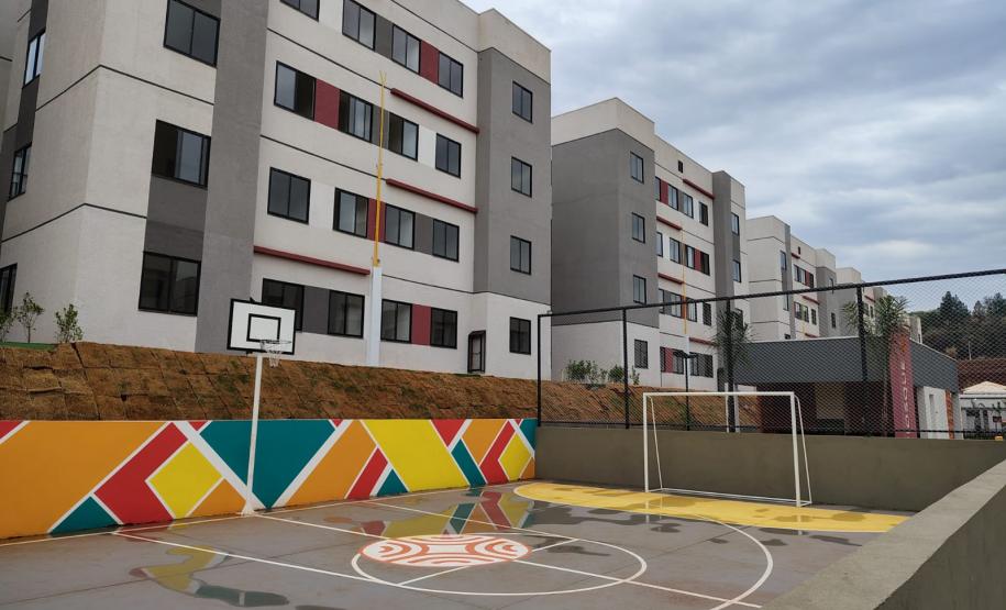 Em Londrina, Programa Casa Fácil Paraná investe mais de R$ 4,6 milhões em novo residencial com 240 imóveis