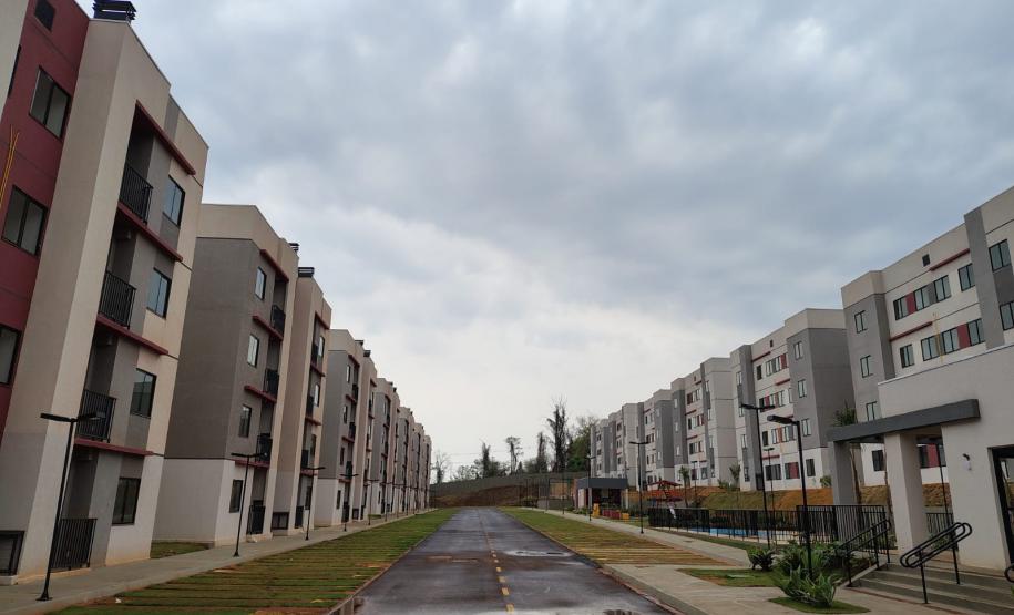 Em Londrina, Programa Casa Fácil Paraná investe mais de R$ 4,6 milhões em novo residencial com 240 imóveis