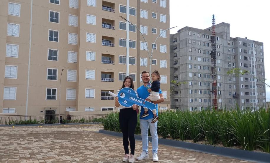 Com mais de R$ 4,5 milhões do Casa Fácil, novo condomínio com 288 apartamentos é entregue em Londrina