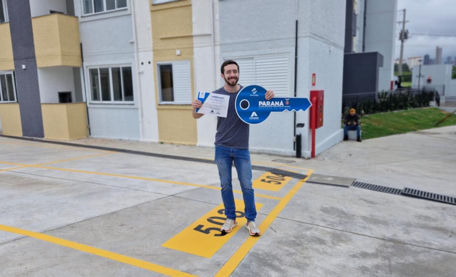 Com apoio do Estado, Cohapar entrega novo residencial em Maringá