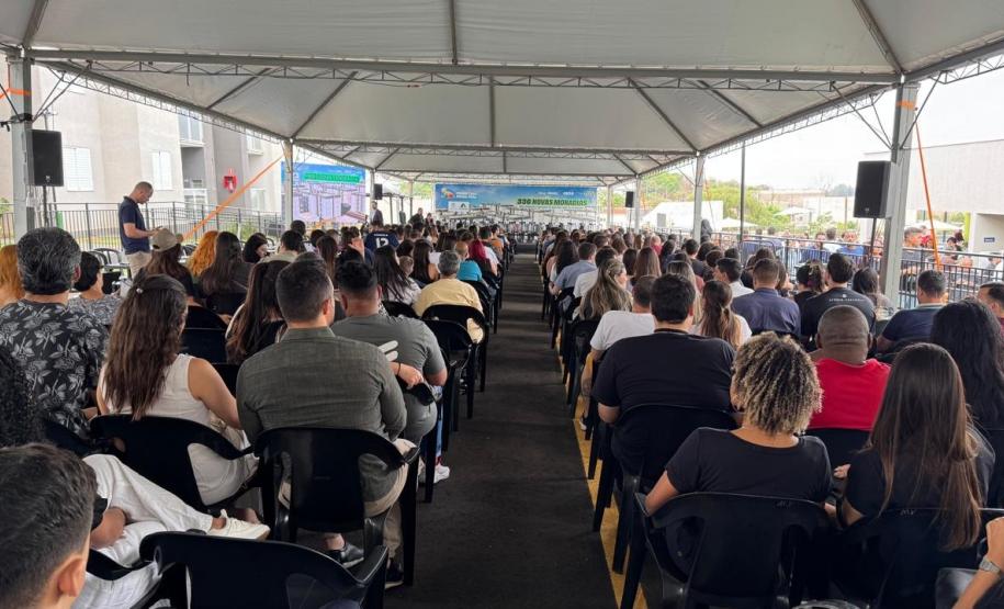 Com nova entrega, Casa Fácil Paraná já beneficiou 6,1 mil famílias de Maringá