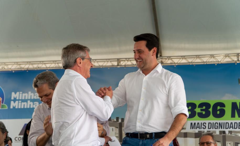 Com nova entrega, Casa Fácil Paraná já beneficiou 6,1 mil famílias de Maringá