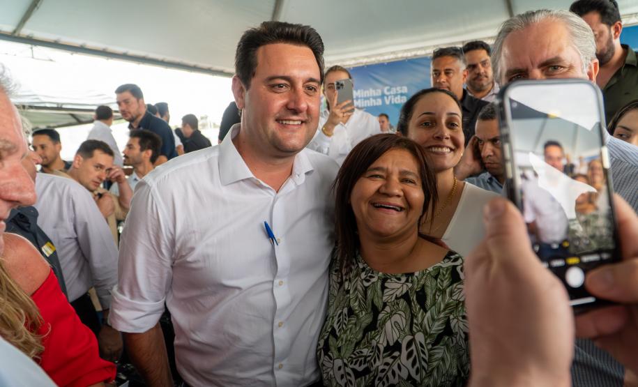 Com nova entrega, Casa Fácil Paraná já beneficiou 6,1 mil famílias de Maringá