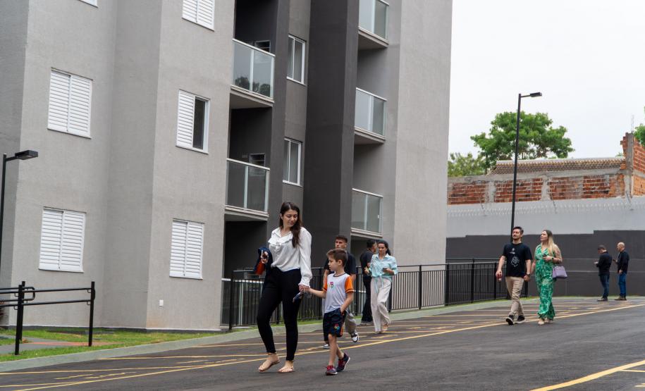 Com nova entrega, Casa Fácil Paraná já beneficiou 6,1 mil famílias de Maringá