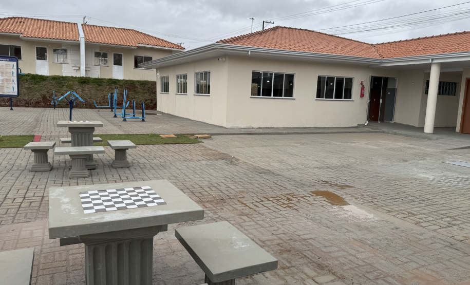 Governador entrega Condomínio do Idoso com 40 unidades e piscina térmica em Ponta Grossa