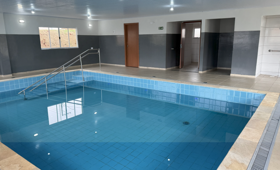 Governador entrega Condomínio do Idoso com 40 unidades e piscina térmica em Ponta Grossa