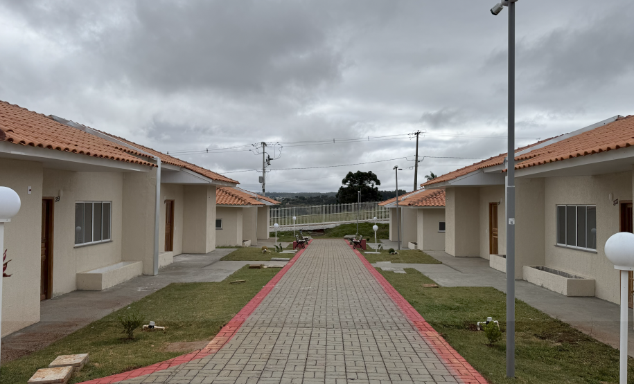 Governador entrega Condomínio do Idoso com 40 unidades e piscina térmica em Ponta Grossa