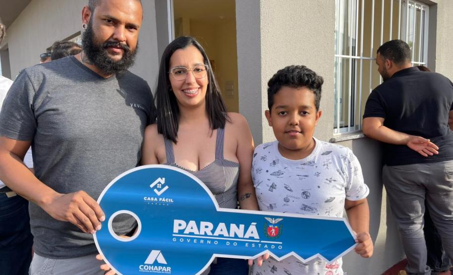 Com recursos do Estado, Cohapar entrega novo residencial no município de Quinta do Sol