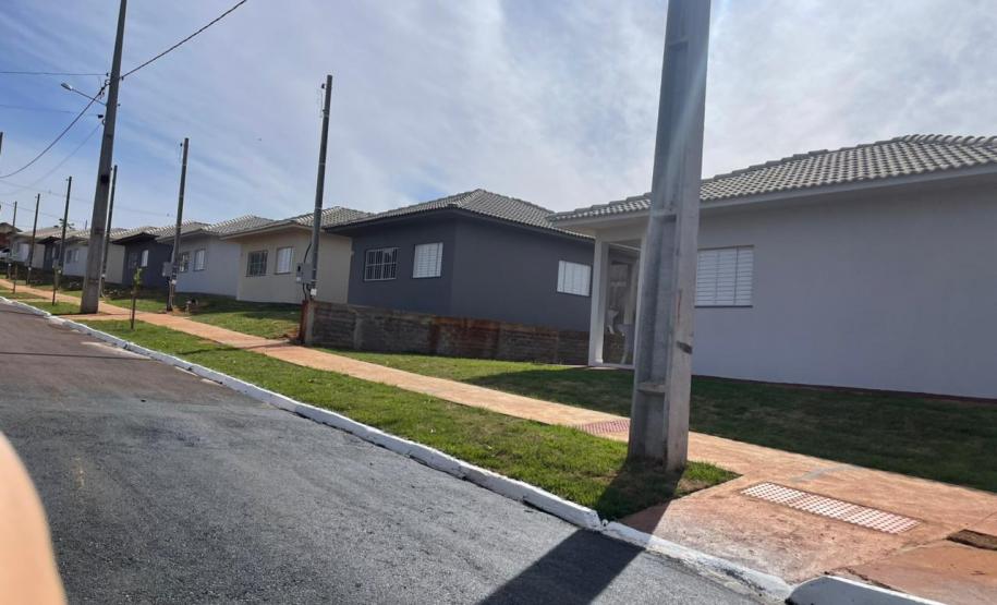 Com recursos do Estado, Cohapar entrega novo residencial no município de Quinta do Sol
