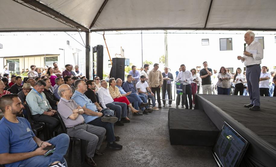 Com apoio do Estado, 512 famílias de Londrina passam a viver em casa própria