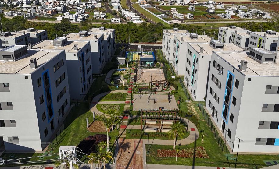 Com apoio do Estado, 512 famílias de Londrina passam a viver em casa própria