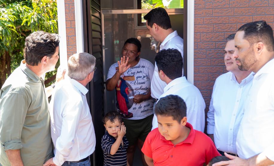 Estado entrega primeiros módulos sanitários do programa Banheiro em Casa em Ivaiporã