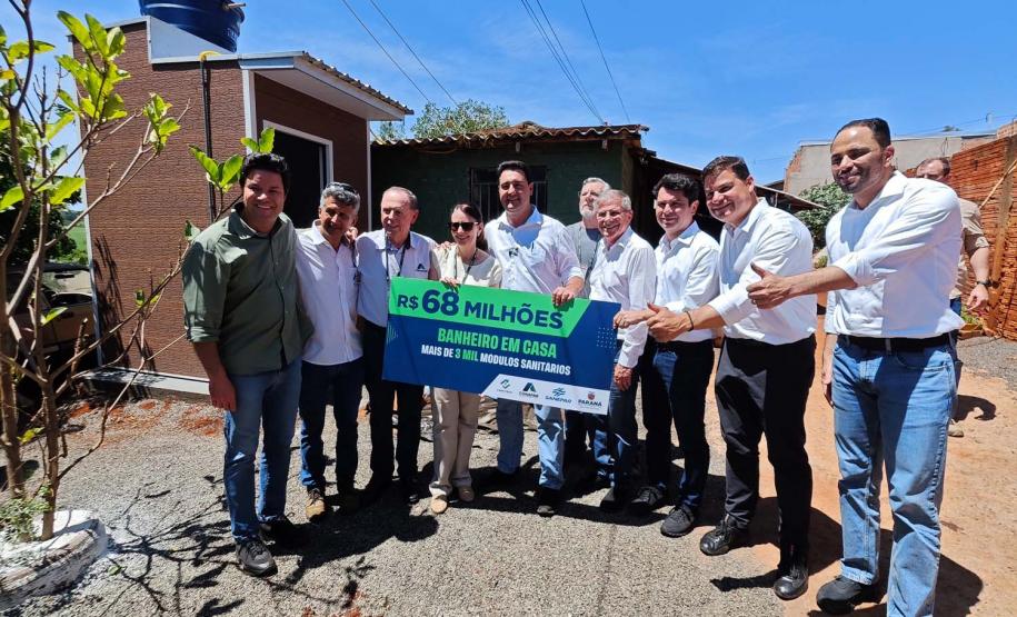 Estado entrega primeiros módulos sanitários do programa Banheiro em Casa em Ivaiporã
