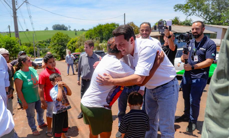 Estado entrega primeiros módulos sanitários do programa Banheiro em Casa em Ivaiporã