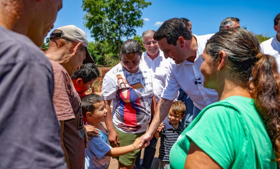 Estado entrega primeiros módulos sanitários do programa Banheiro em Casa em Ivaiporã