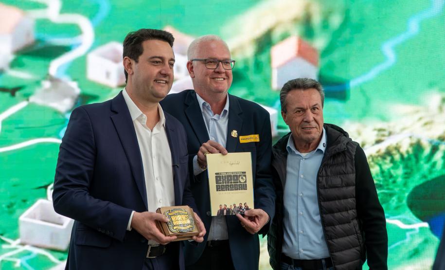 Governador anuncia R$ 533 milhões para construção de casas em 324 municípios