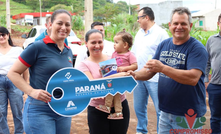 Em Missal, 41 famílias recebem as chaves de novas moradias financiadas pela Cohapar
