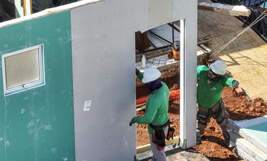 Cinco casas novas estão em construção em Rio Bonito do Iguaçu