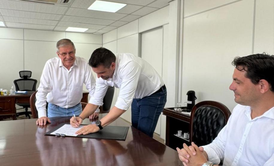 Parceria entre Lottopar e Cohapar garante R$ 10 milhões em recursos para subsidiar o valor de entrada a 500 famílias