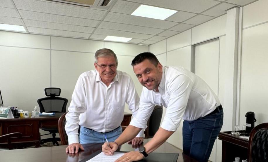 Parceria entre Lottopar e Cohapar garante R$ 10 milhões em recursos para subsidiar o valor de entrada a 500 famílias