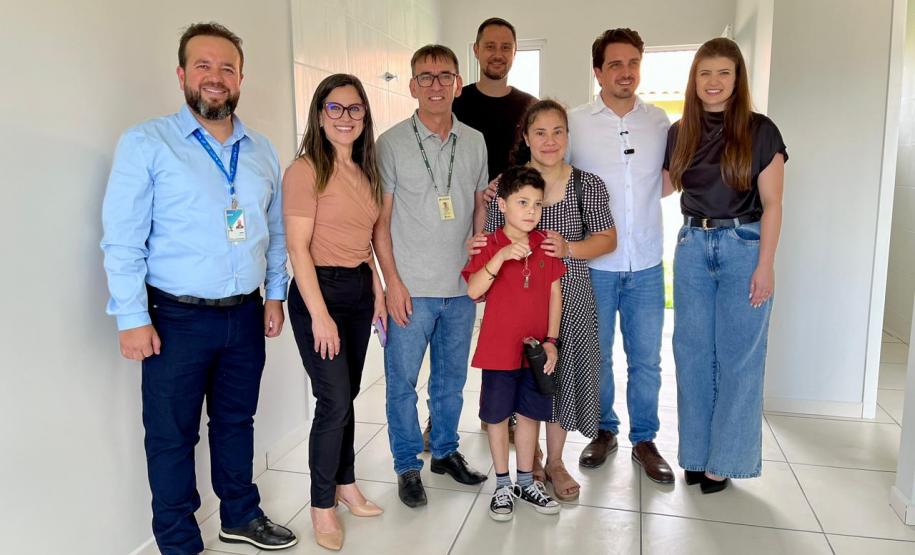 Recursos estaduais ajudam famílias de Irati a realizarem o sonho da casa própria
