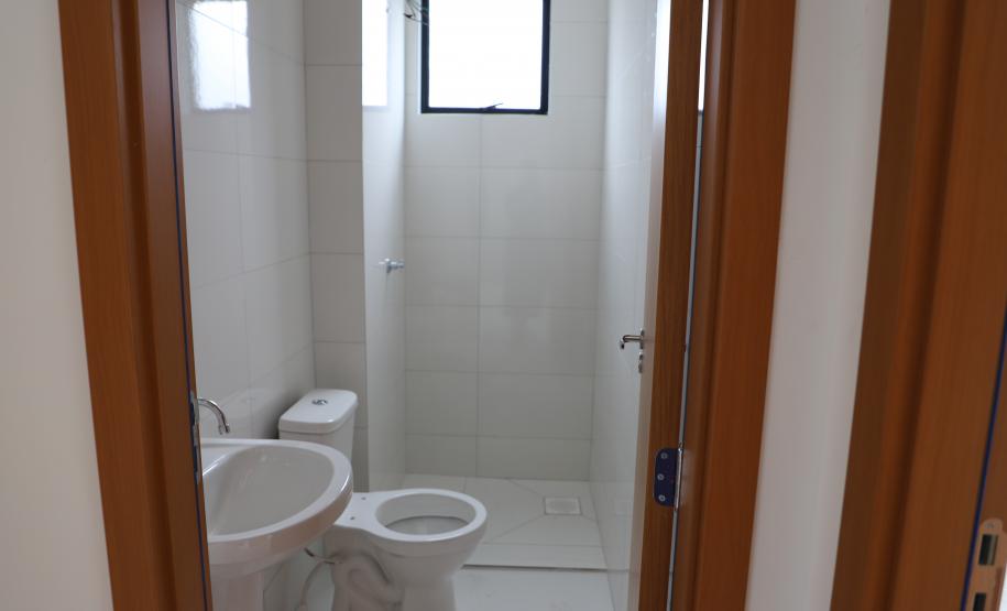 Com aporte do Casa Fácil Paraná, 51 novos apartamentos são entregues para famílias de Pinhais