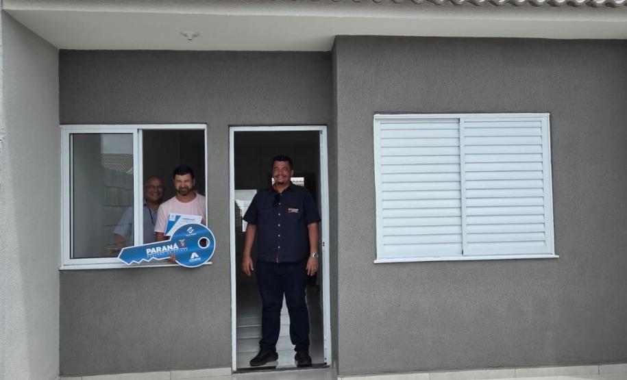 Com recursos estaduais, Cohapar inaugura dois empreendimentos habitacionais em Sarandi