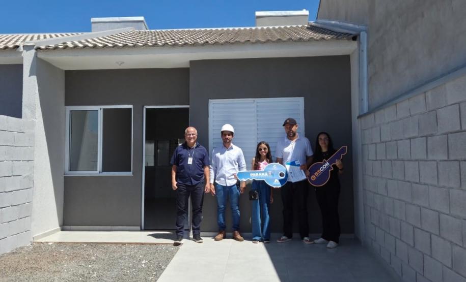 Com recursos estaduais, Cohapar inaugura dois empreendimentos habitacionais em Sarandi