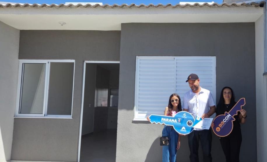 Com recursos estaduais, Cohapar inaugura dois empreendimentos habitacionais em Sarandi