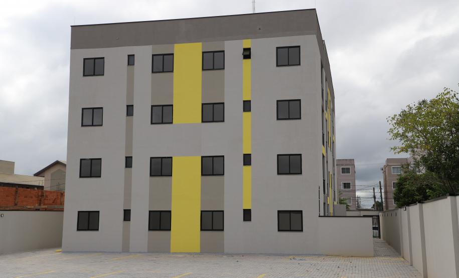 Com recursos do Casa Fácil, novo residencial com 24 apartamentos é entregue em Pinhais