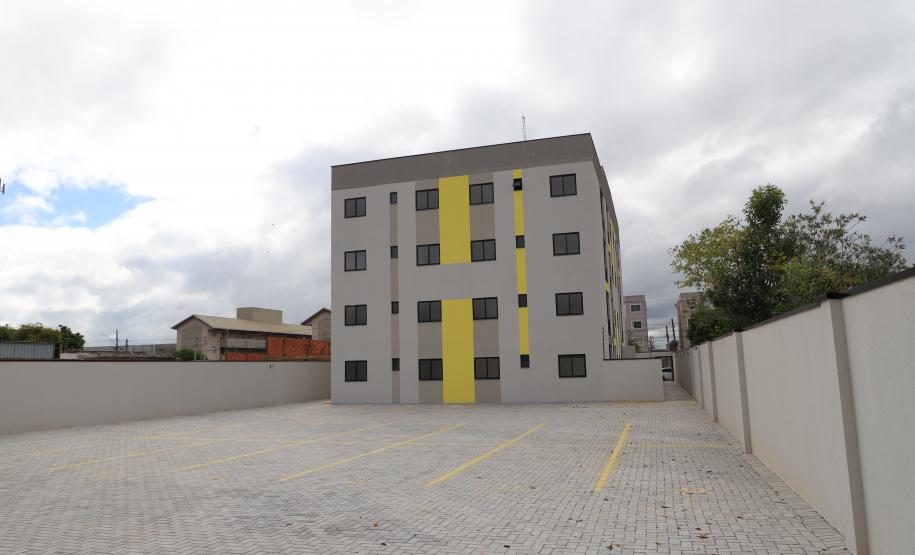 Com recursos do Casa Fácil, novo residencial com 24 apartamentos é entregue em Pinhais
